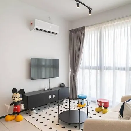 Mickey'S Magic Urban Suites Jelutong Penang, Seaview